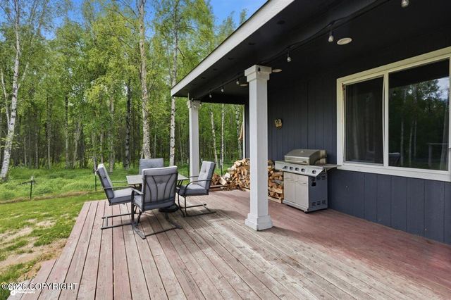 3061 W Wintergreen Drive, Wasilla, AK 99654