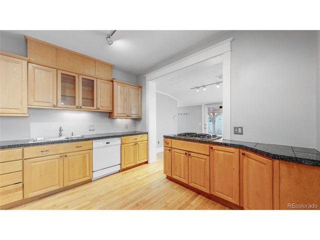 218 S Emerson St, Denver, CO 80209