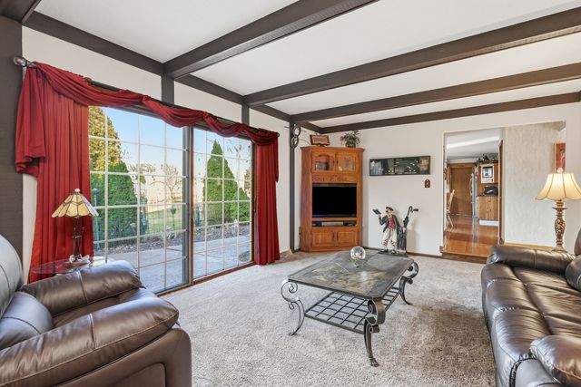 901 Saint Andrews Way, Frankfort, IL 60423