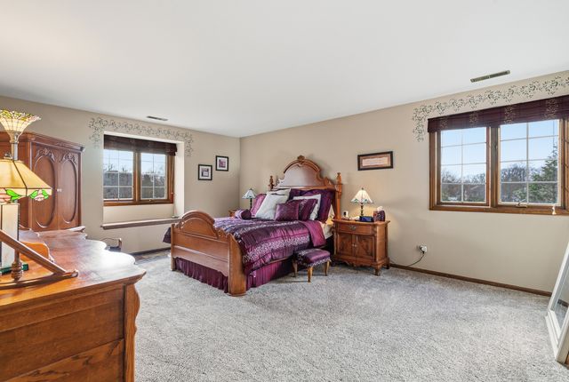 901 Saint Andrews Way, Frankfort, IL 60423