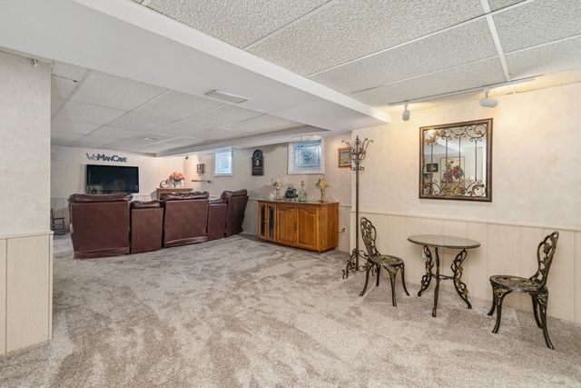 901 Saint Andrews Way, Frankfort, IL 60423