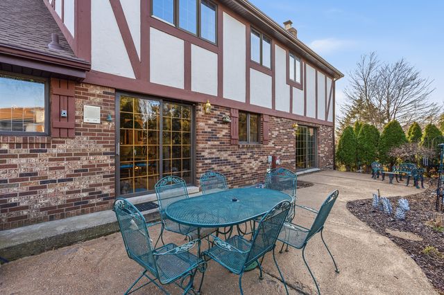 901 Saint Andrews Way, Frankfort, IL 60423