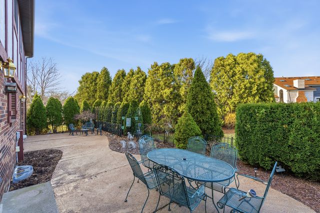 901 Saint Andrews Way, Frankfort, IL 60423