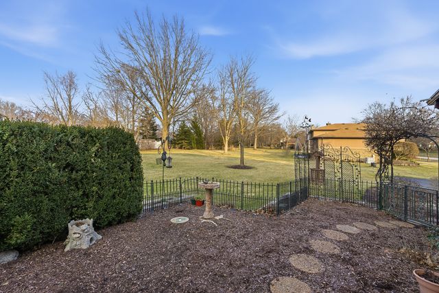 901 Saint Andrews Way, Frankfort, IL 60423