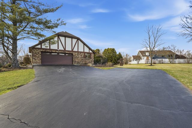 901 Saint Andrews Way, Frankfort, IL 60423