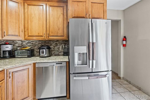 208 Brentmoor Drive, Belleville, IL 62223
