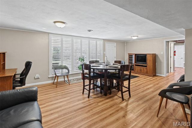 208 Brentmoor Drive, Belleville, IL 62223
