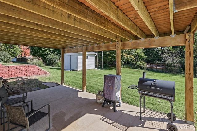 208 Brentmoor Drive, Belleville, IL 62223