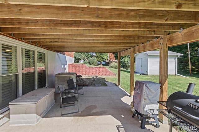 208 Brentmoor Drive, Belleville, IL 62223