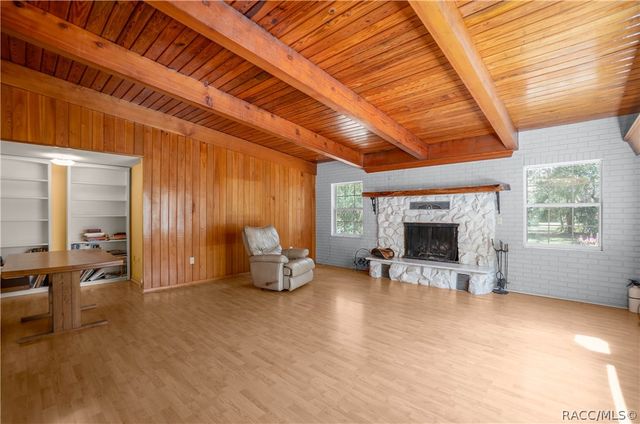 8050 S Baker Avenue, Floral City, FL 34436