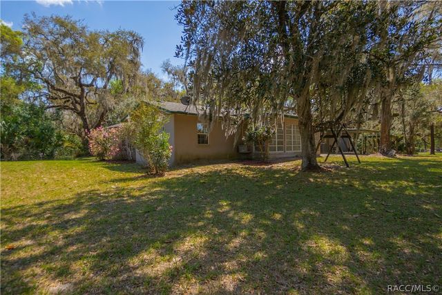 8050 S Baker Avenue, Floral City, FL 34436