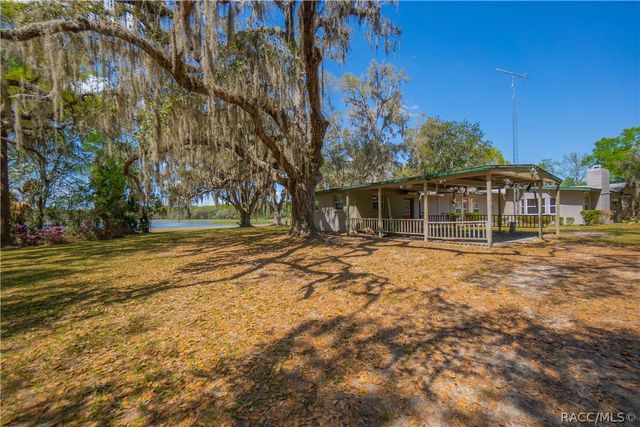 8050 S Baker Avenue, Floral City, FL 34436