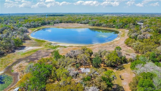 8050 S Baker Avenue, Floral City, FL 34436