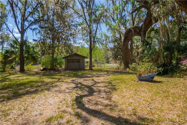 8050 S Baker Avenue, Floral City, FL 34436