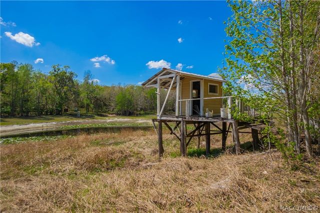 8050 S Baker Avenue, Floral City, FL 34436