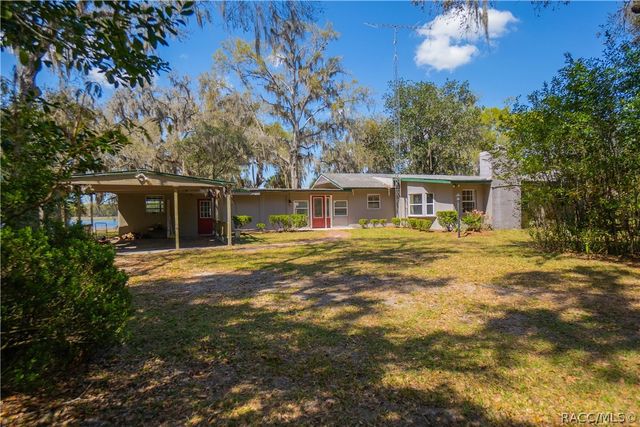 8050 S Baker Avenue, Floral City, FL 34436