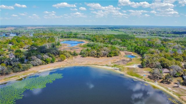 8050 S Baker Avenue, Floral City, FL 34436