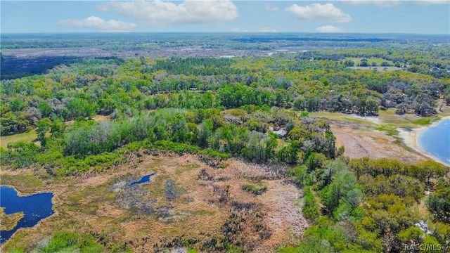 8050 S Baker Avenue, Floral City, FL 34436