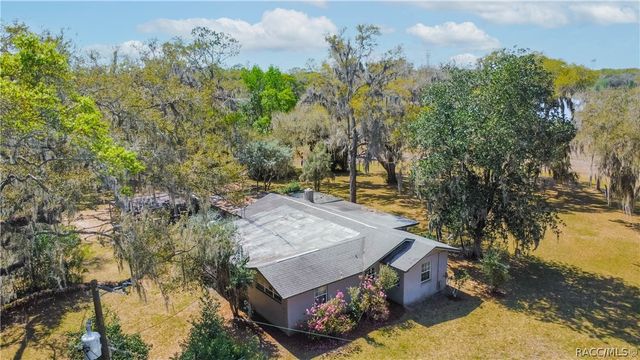 8050 S Baker Avenue, Floral City, FL 34436