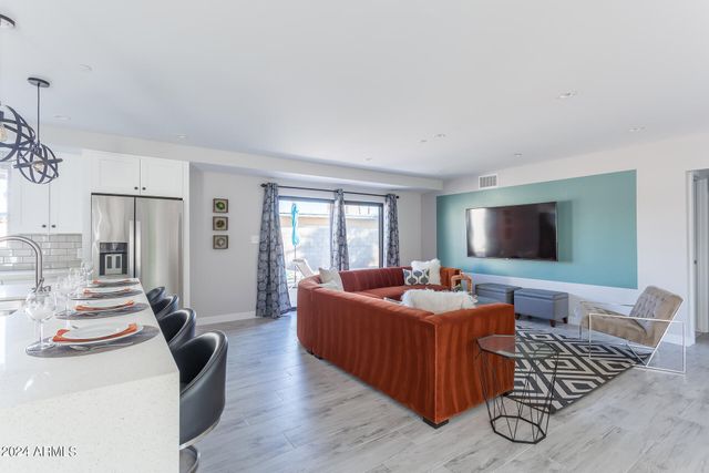 4301 N 78TH Street, Scottsdale, AZ 85251