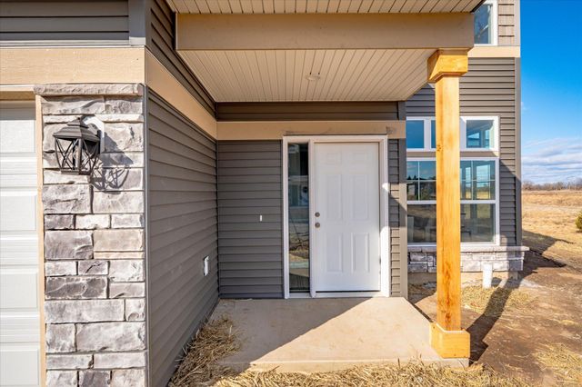 6733 Jorgensen Avenue S, Cottage Grove, MN 55016