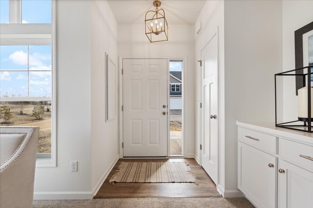 6733 Jorgensen Avenue S, Cottage Grove, MN 55016