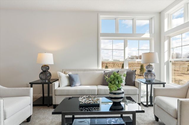 6733 Jorgensen Avenue S, Cottage Grove, MN 55016