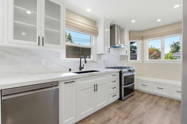 2125 Howard, San Carlos, CA 94070