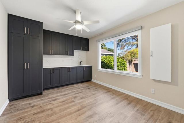 2125 Howard, San Carlos, CA 94070