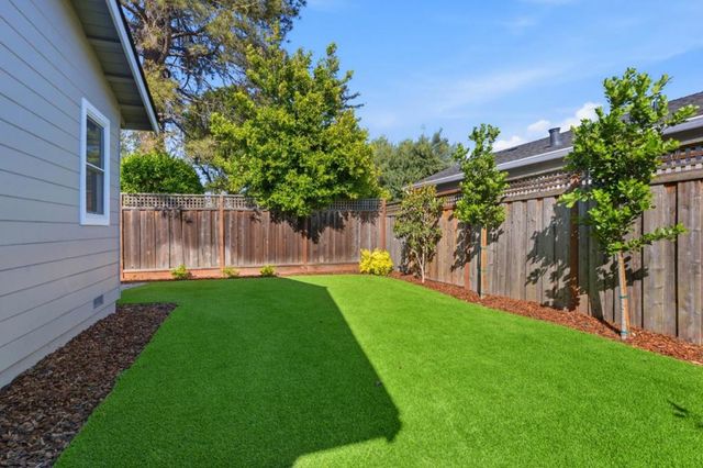 2125 Howard, San Carlos, CA 94070