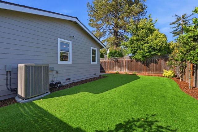 2125 Howard, San Carlos, CA 94070