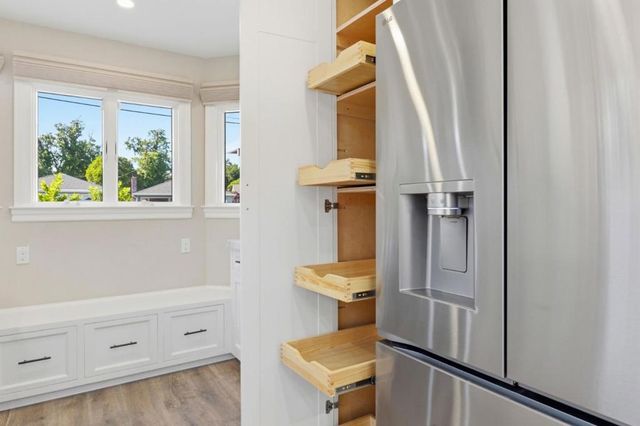 2125 Howard, San Carlos, CA 94070