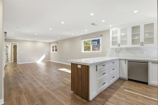 2125 Howard, San Carlos, CA 94070