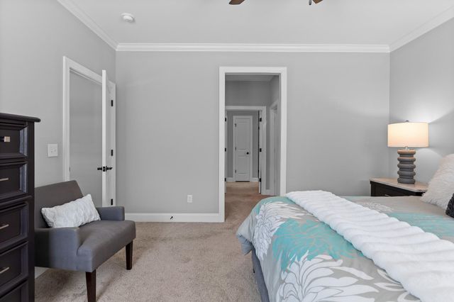 815 Wellstone Drive, Chattanooga, TN 37405