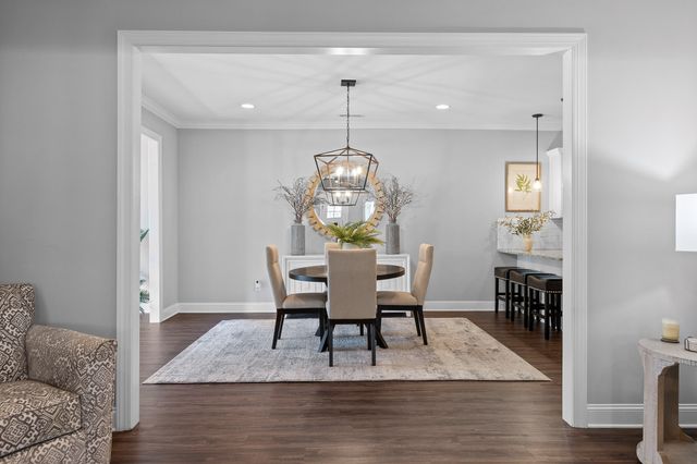 815 Wellstone Drive, Chattanooga, TN 37405