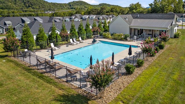 815 Wellstone Drive, Chattanooga, TN 37405