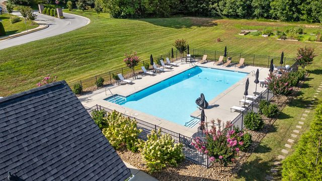 815 Wellstone Drive, Chattanooga, TN 37405