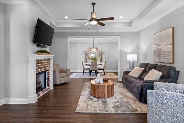 815 Wellstone Drive, Chattanooga, TN 37405