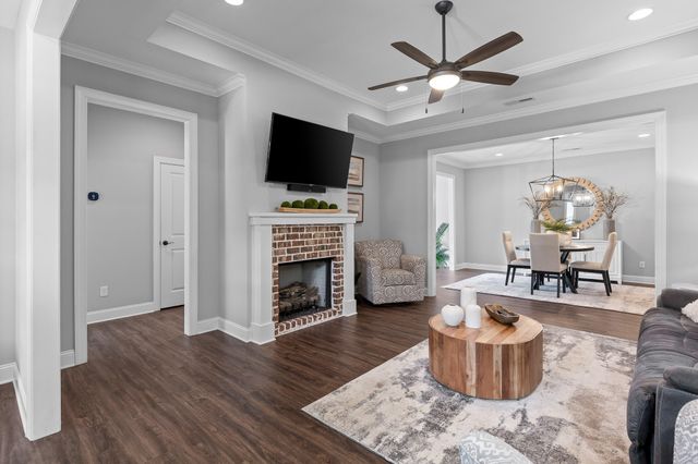 815 Wellstone Drive, Chattanooga, TN 37405