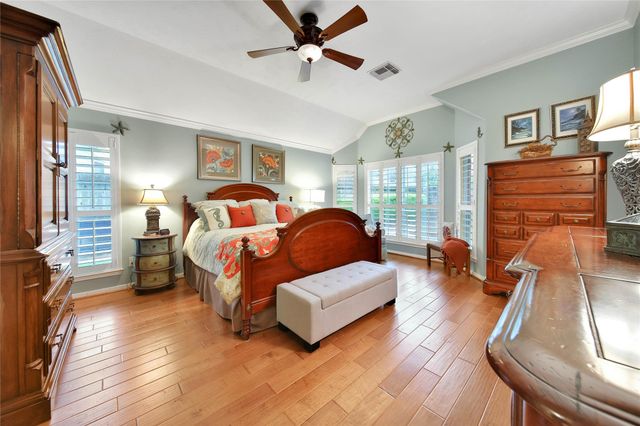 1833 Pembrook Circle, Conroe, TX 77301