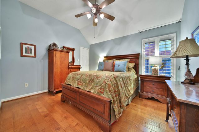 1833 Pembrook Circle, Conroe, TX 77301