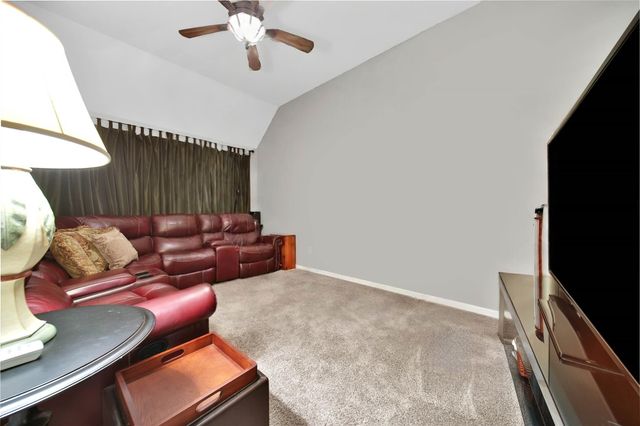 1833 Pembrook Circle, Conroe, TX 77301