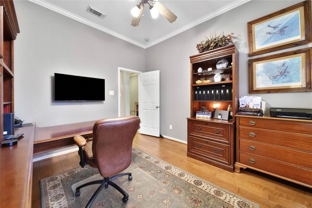 1833 Pembrook Circle, Conroe, TX 77301