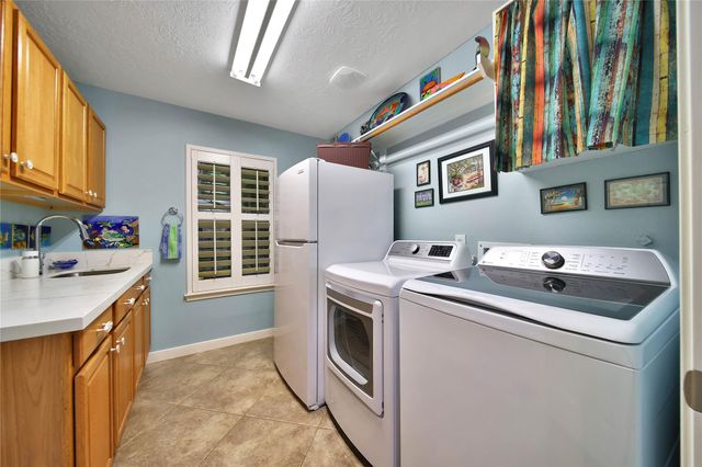 1833 Pembrook Circle, Conroe, TX 77301