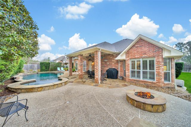 1833 Pembrook Circle, Conroe, TX 77301