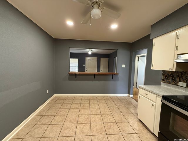 462 TRUDELL DR A, San Antonio, TX 78213