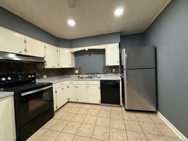 462 TRUDELL DR A, San Antonio, TX 78213