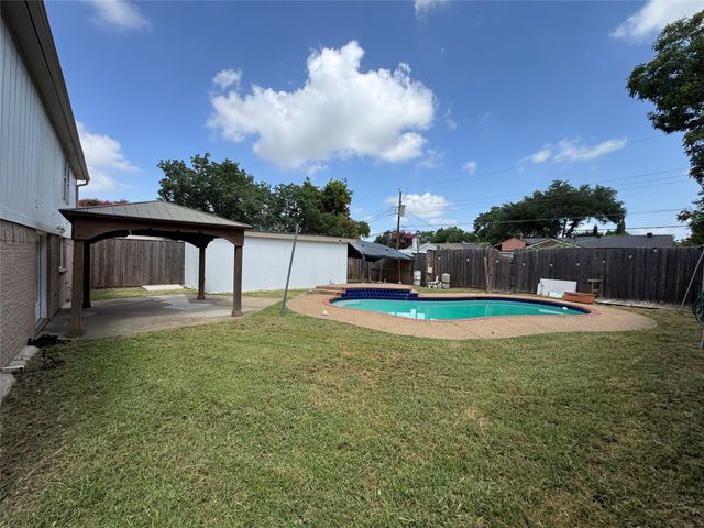 3573 Ridgebriar Drive, Dallas, TX 75234