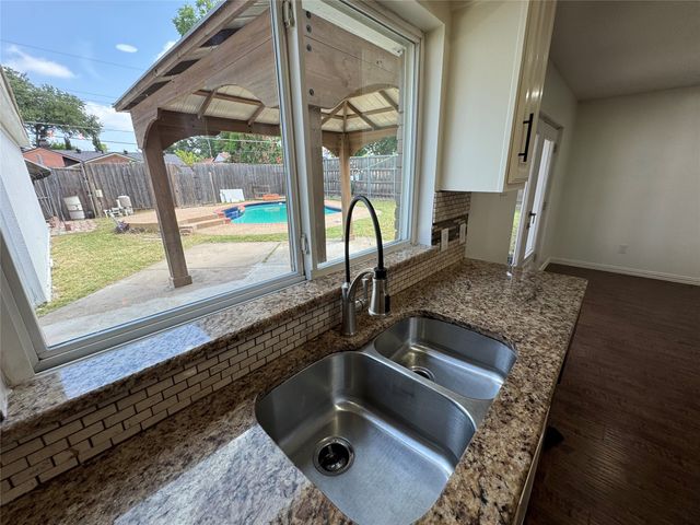 3573 Ridgebriar Drive, Dallas, TX 75234