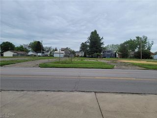 310 Main Street, Belpre, OH 45714